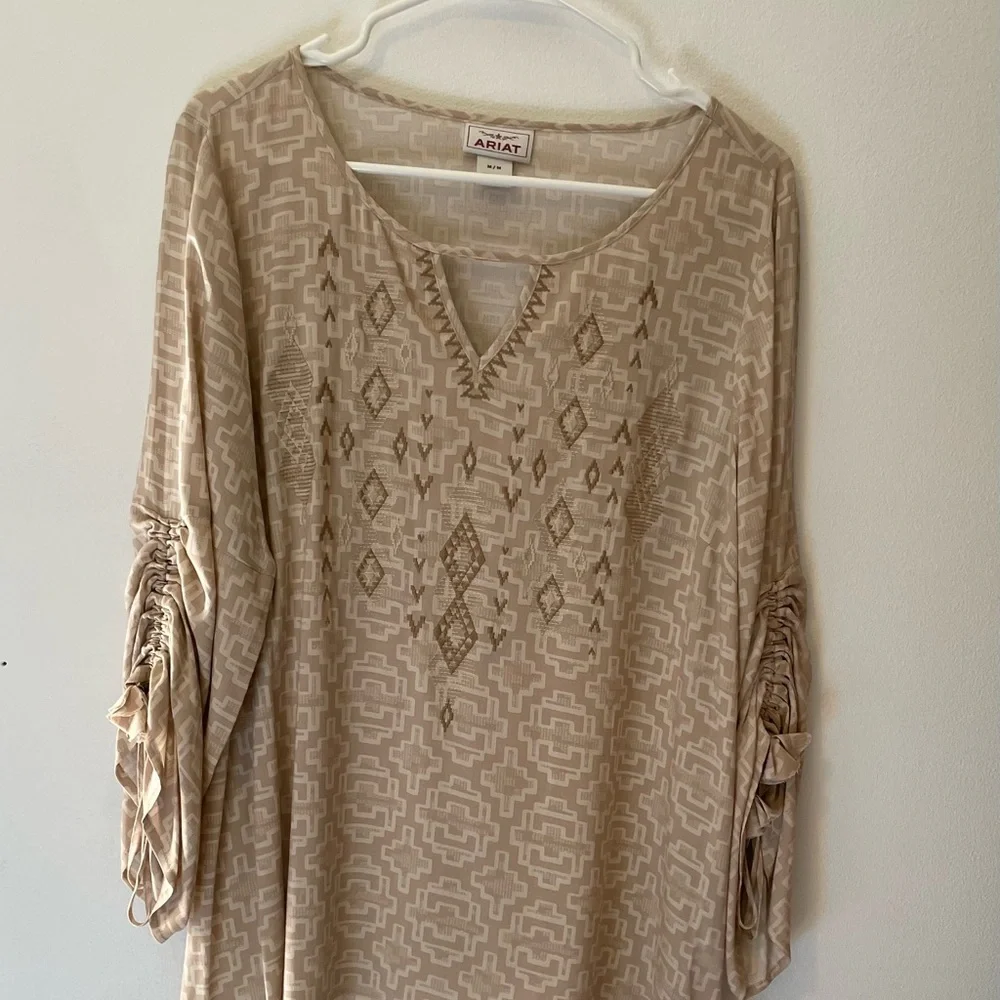 Embroidered top - Picture 4 of 5